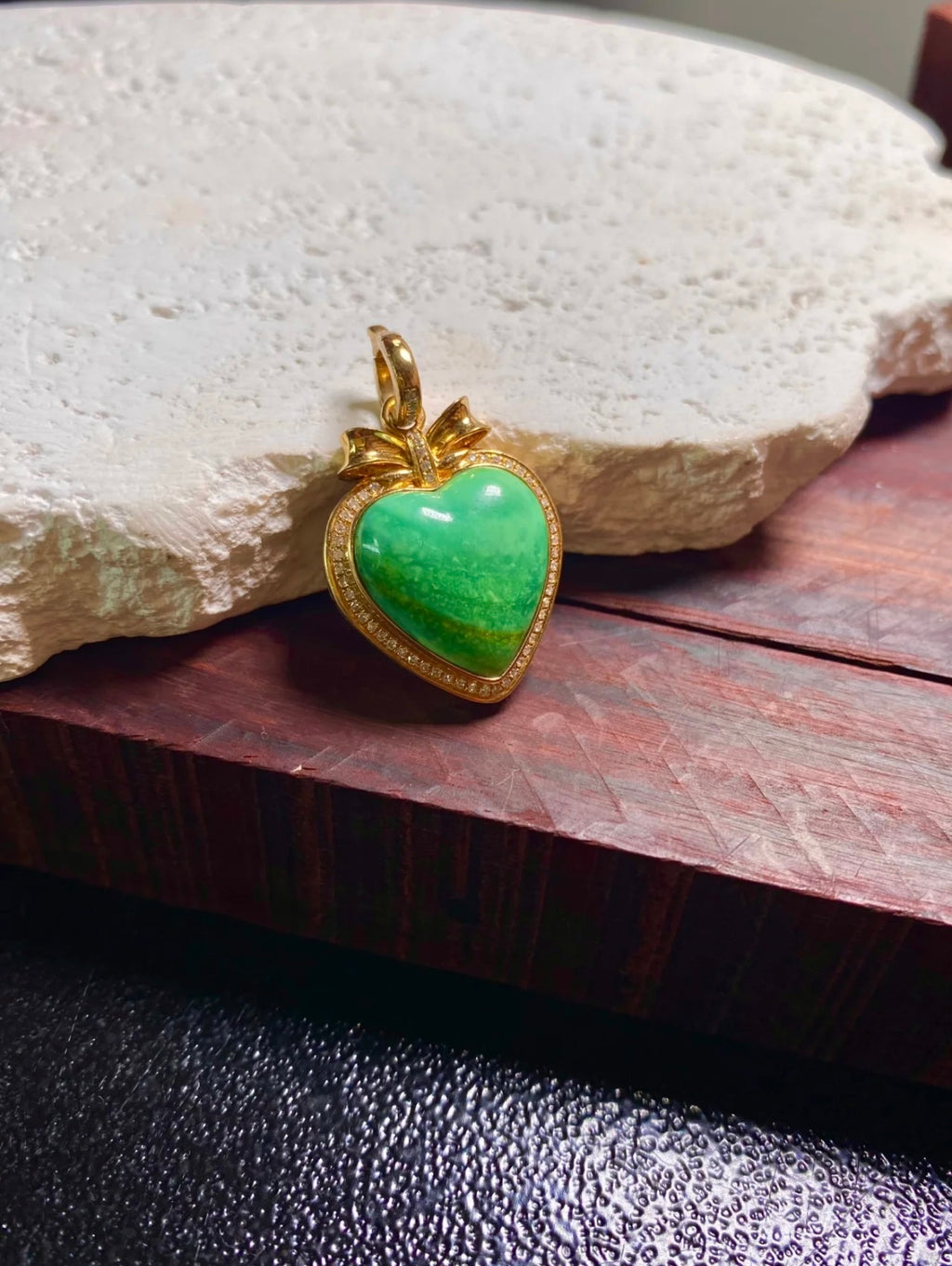 Natural Water-Wave Patterns